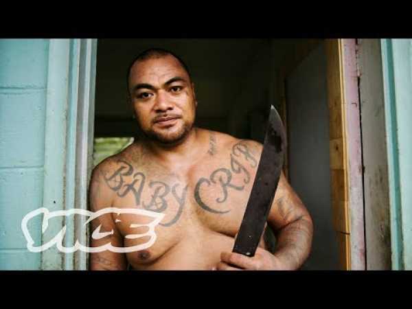 De criminelen die werden teruggestuurd naar hun geboorteland Tonga