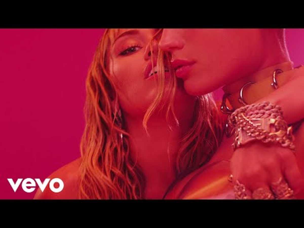 Miley Cyrus - Mother&amp;#39;s Daughter (Official Video)